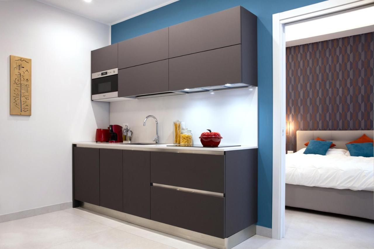 Napoli City Center - Appartamenti E Camere Luaran gambar