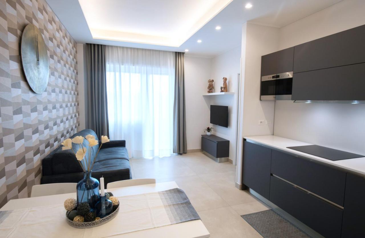 Napoli City Center - Appartamenti E Camere Luaran gambar