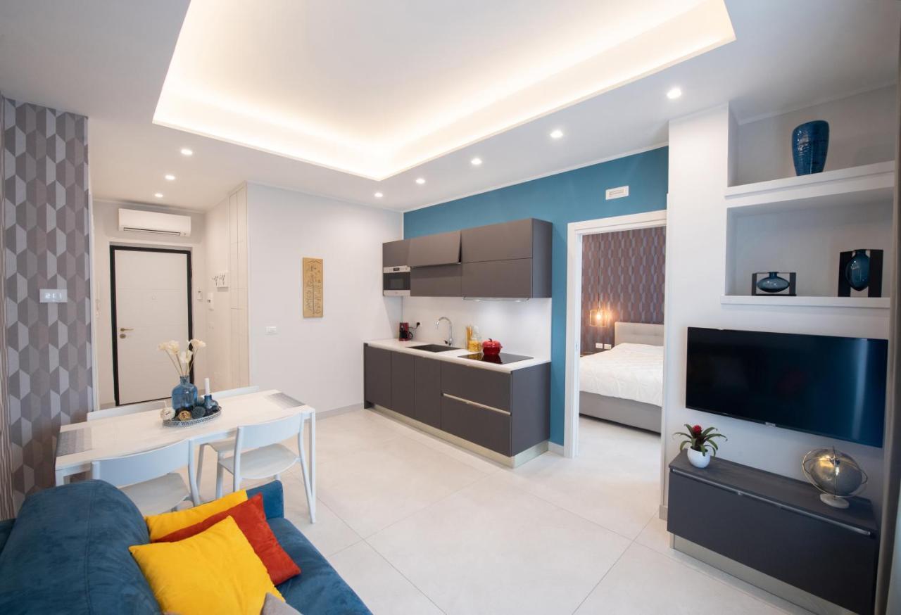 Napoli City Center - Appartamenti E Camere Luaran gambar